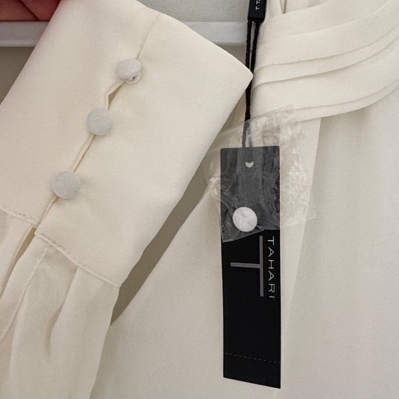 Tahari Ivory Pleated Blouse - nwt - Picture 4 of 9